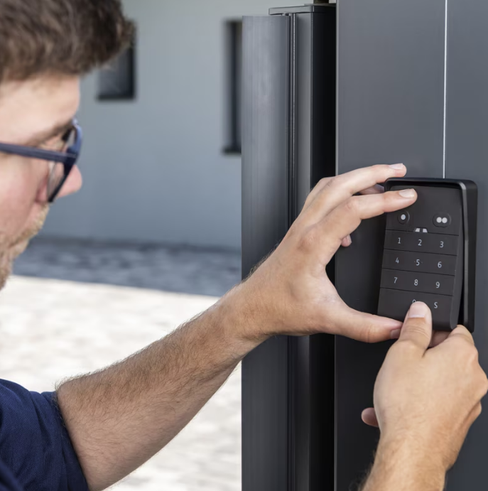 Clavier à codes Keypad 2 io - Portail et garage - Somfy