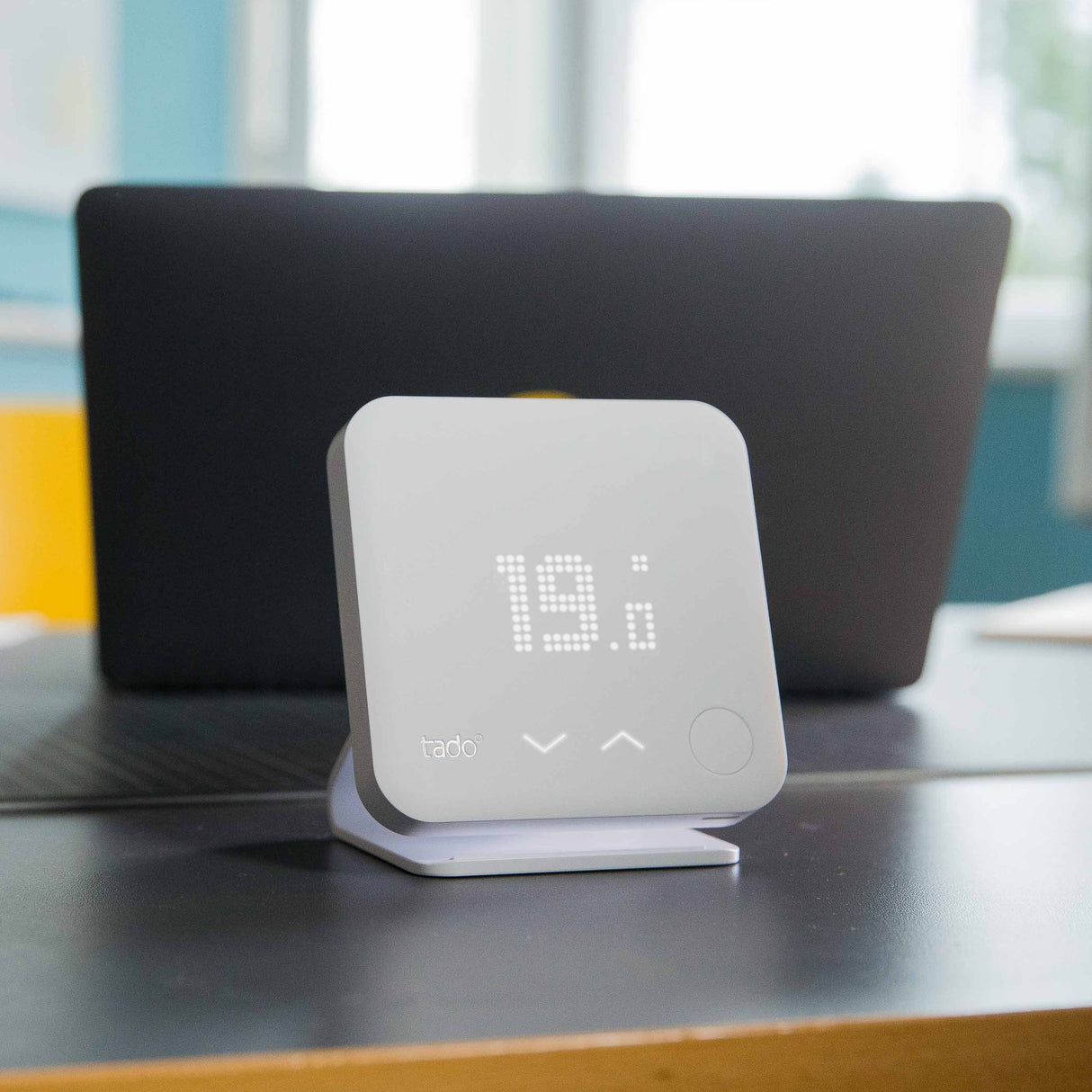 Support tado° – Accessoire de pose pour thermostat sans fil. sonde de température et contrôle de climatisation – tado°